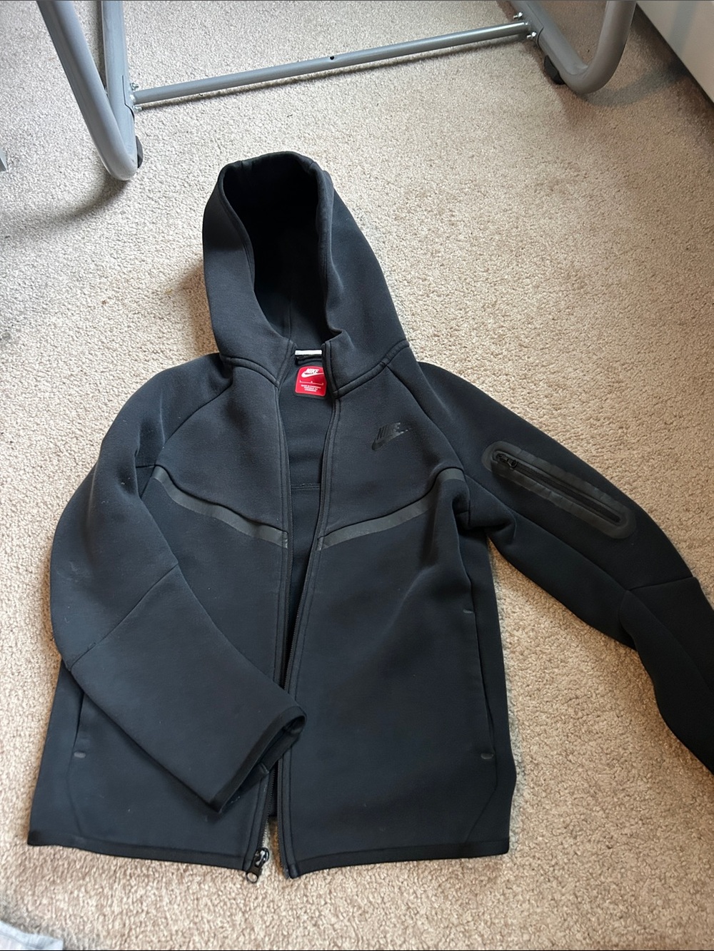 Nike Black Hooded Zip-Up Jacket with Sleeve Pocket